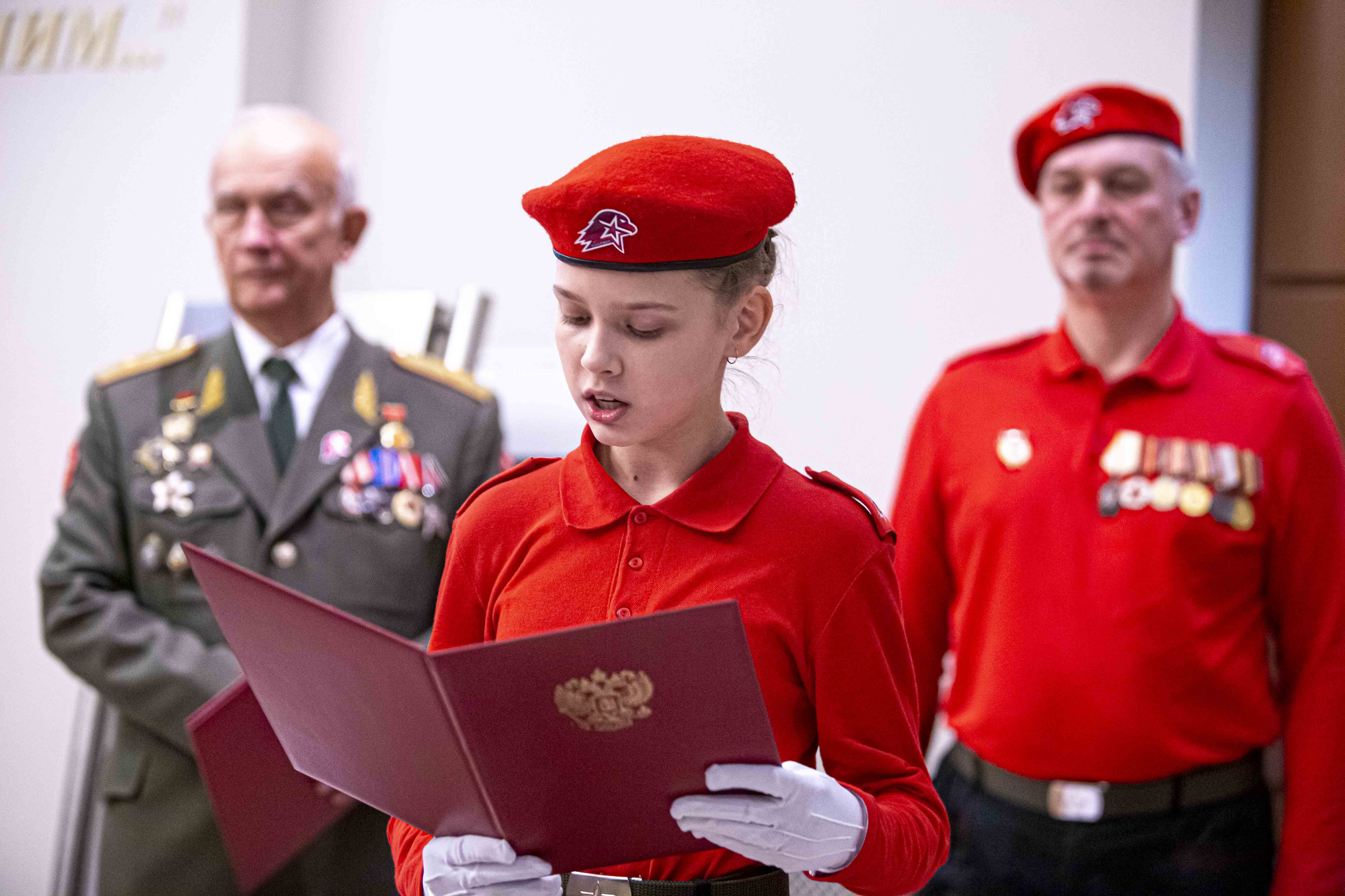Тюкалинск юнармия. Принятие в юнармию в школе. Принятие в юнармию в школе. Юнармия гюмри. Юнармия в школе.