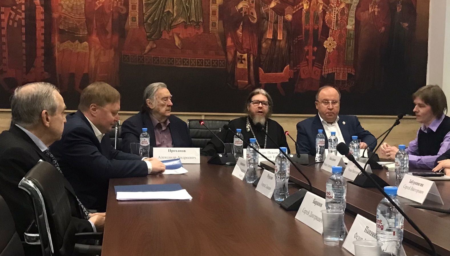 Что такое изборский клуб это простыми словами. Изборский клуб. Изборский клуб книга. Изборский клуб. Изборский клуб.